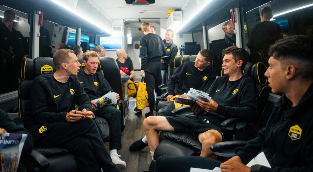 Fan Peloton-lid aan het woord: 'Dankzij de behind-the-scenes content voelt het alsof ik zelf in de teambus zit'