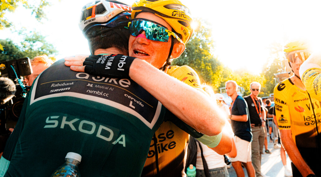 Fan Peloton talk: 'The WhatsApp groups give me a strong sense of involvement'