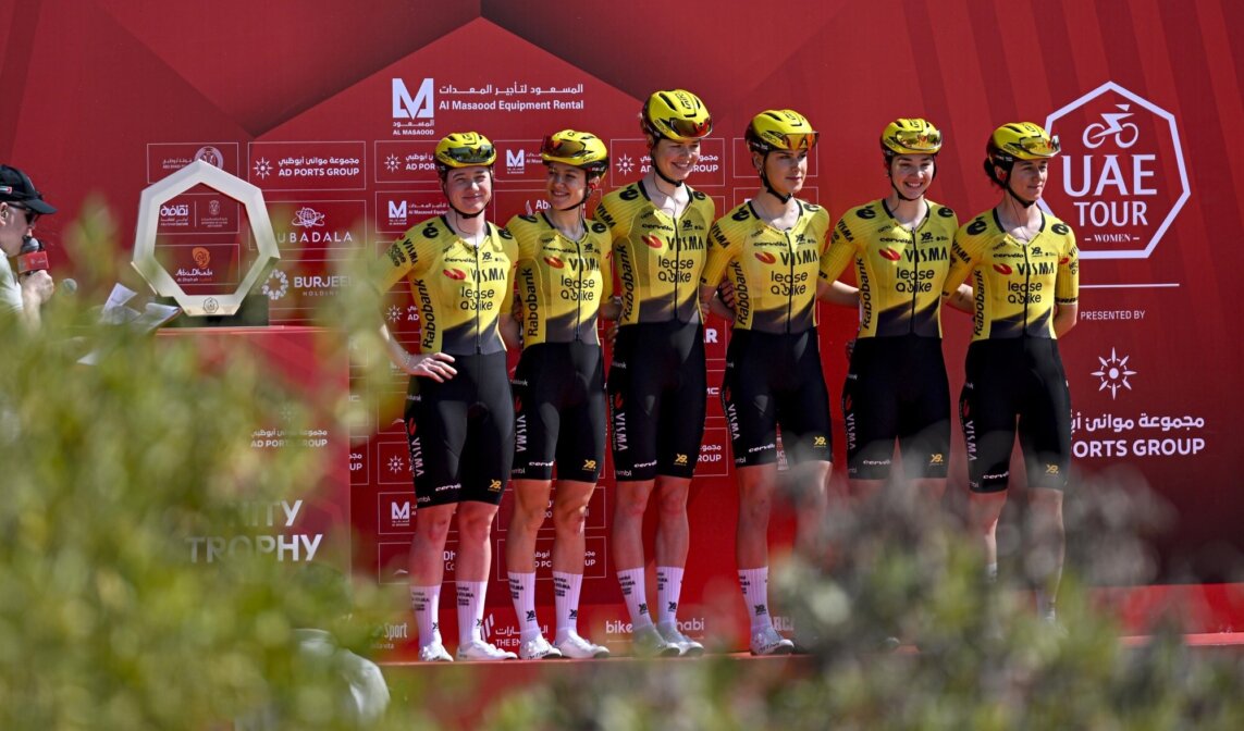 Team Visma | Lease a Bike shows ambition in opening stage UAE Tour Women