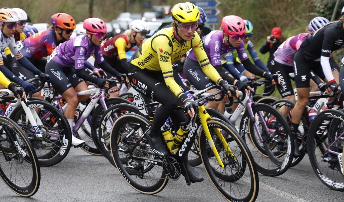 Vos sixth in Trofeo Alfredo Binda, Oudeman makes her comeback