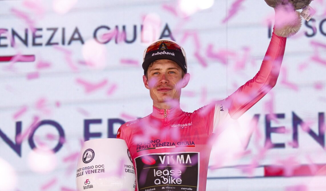 Vingegaard wins stage fourteen of the Giro d’Italia and takes overall race lead after strong team performance