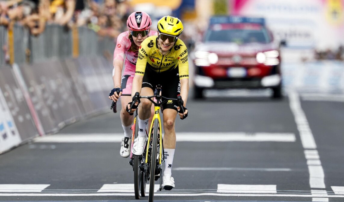 Sterke Giro d'Italia Women levert De Vries zesde plaats in eindklassement op