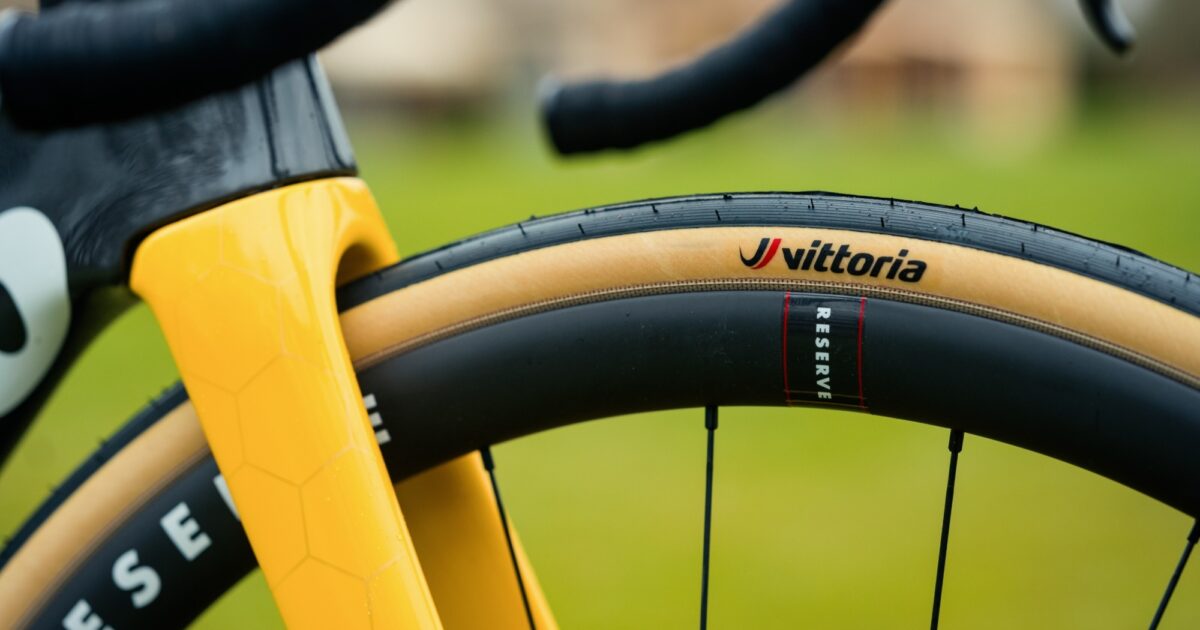 roues juniores 24 en Fiamme Italie Ofmega Reigna roue libre Vittoria