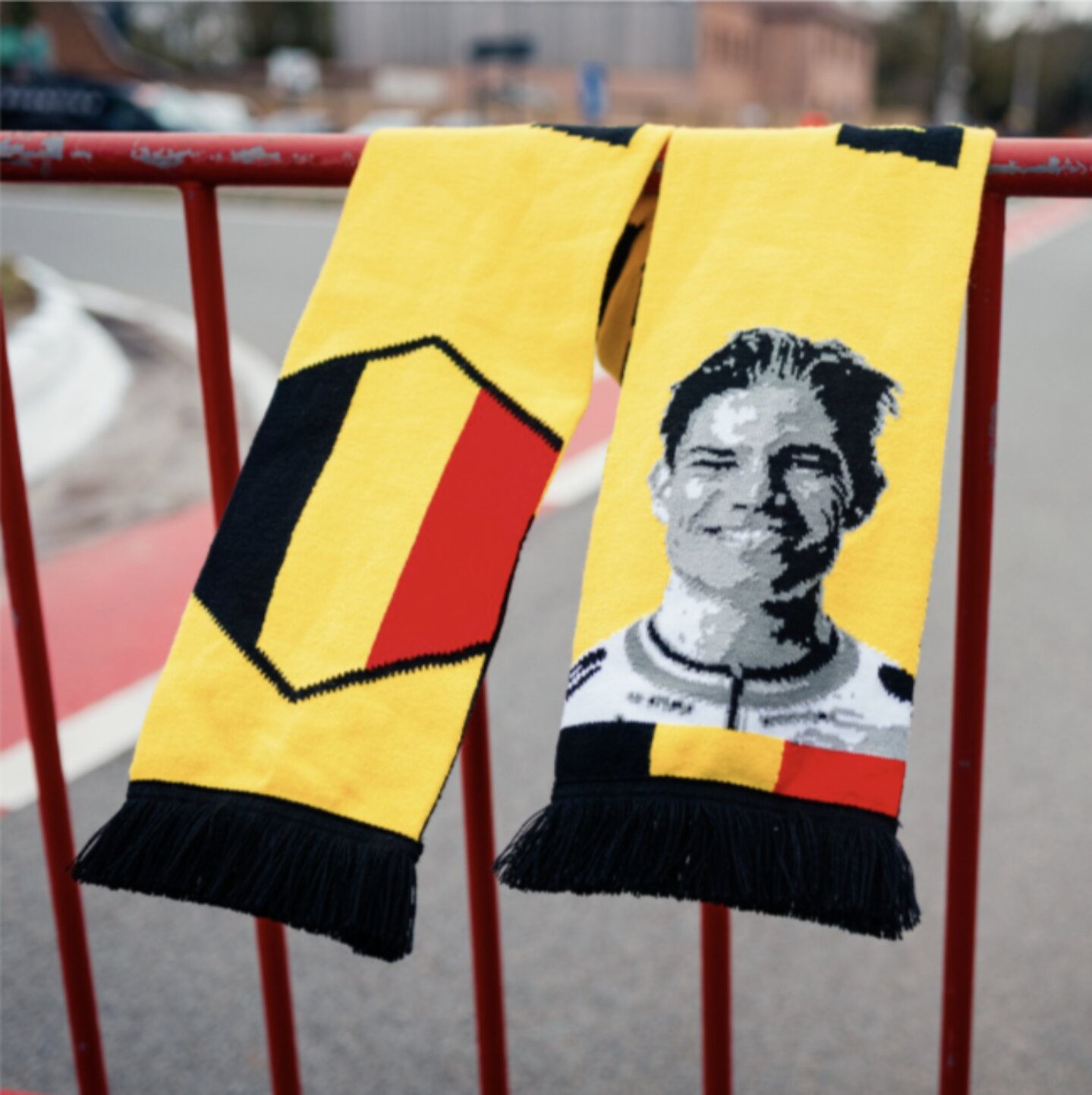 Scarf Wout van Aert - Team Visma | Lease a Bike