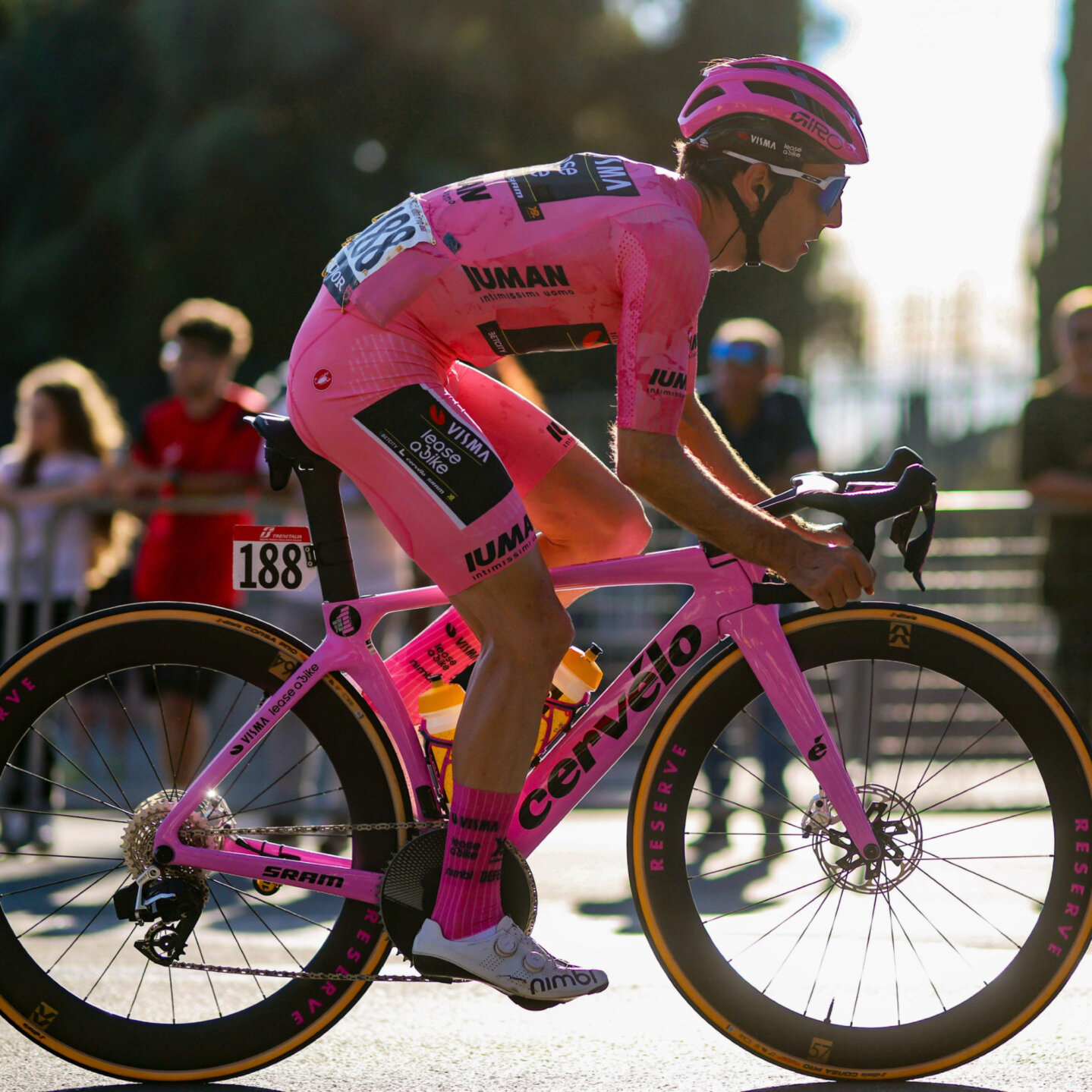 Pink jersey Giro d'Italia - Team Visma | Lease a Bike