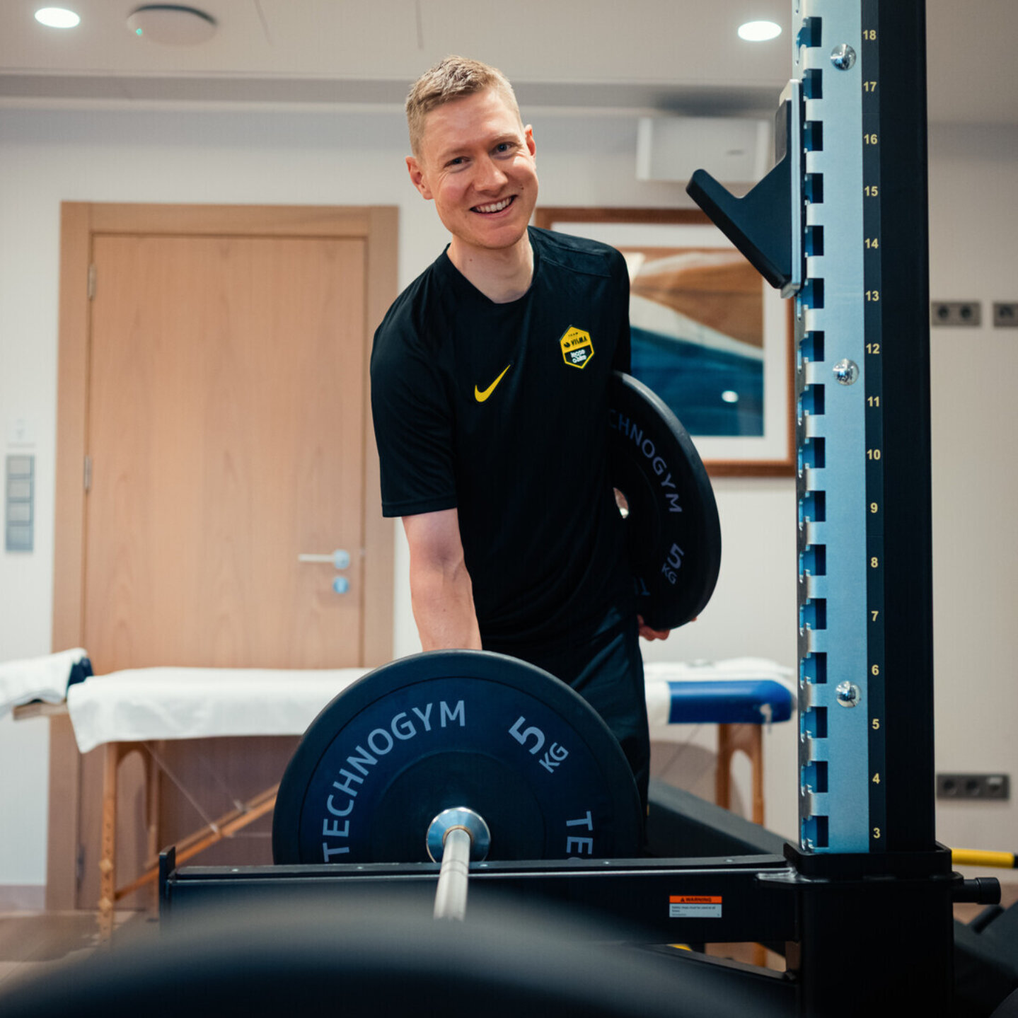 Nike sports shirt men - Team Visma | Lease a Bike