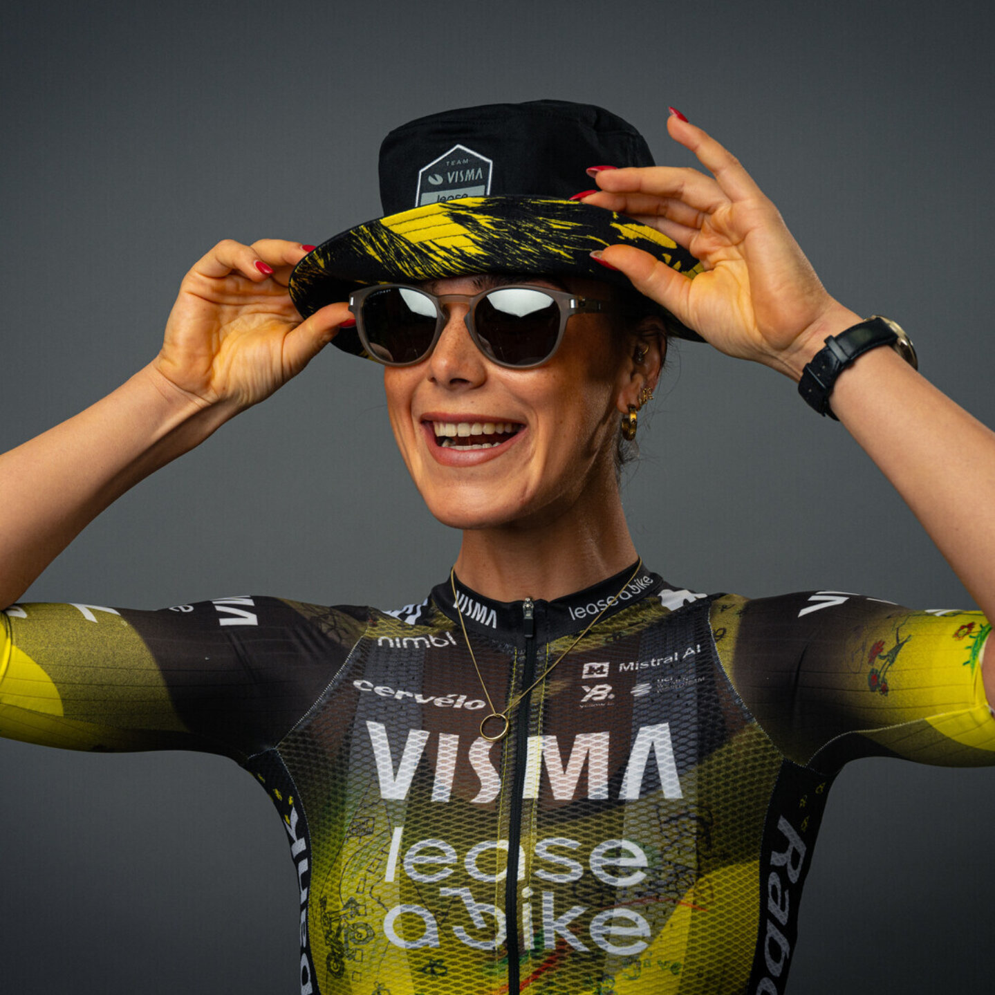 Buckethat - Team Visma | Lease a Bike