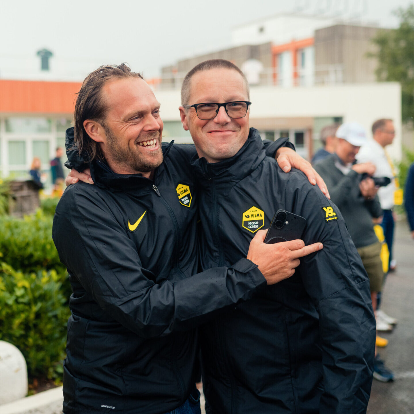 Nike rain jacket men - Team Visma | Lease a Bike