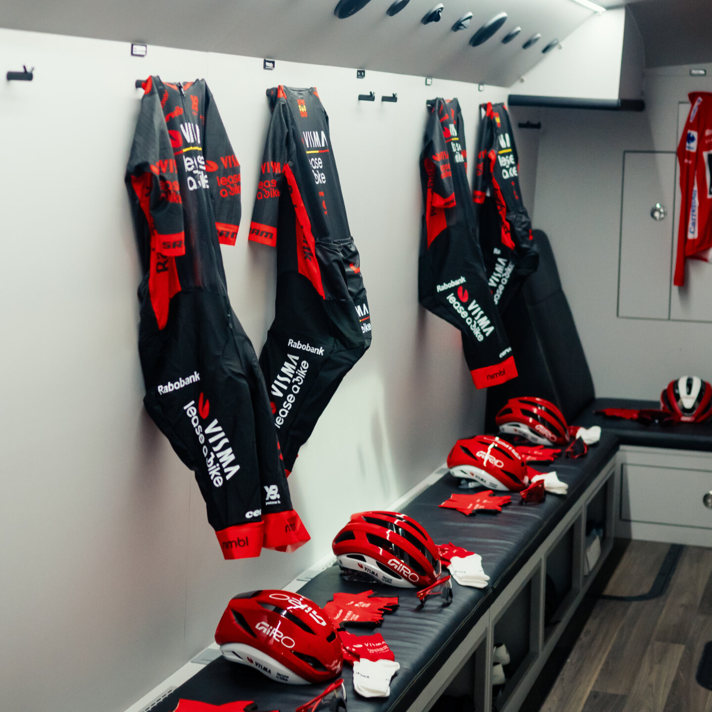 Vuelta a Espana victory kit in bus 1