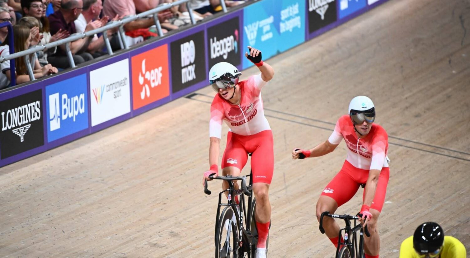 			© @Swpix_cycling
	