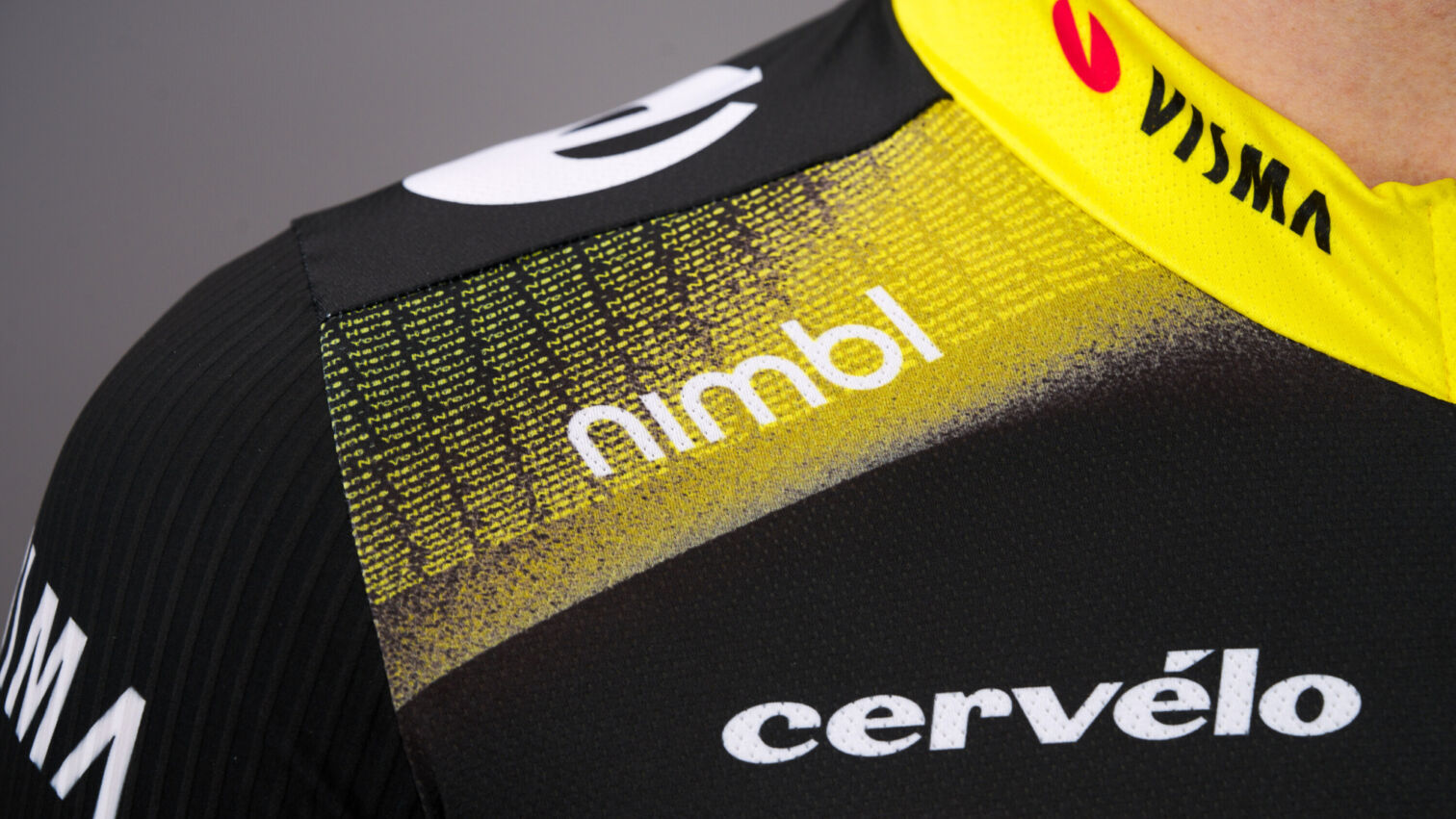 Details Swarm shirt Tour de France 2025