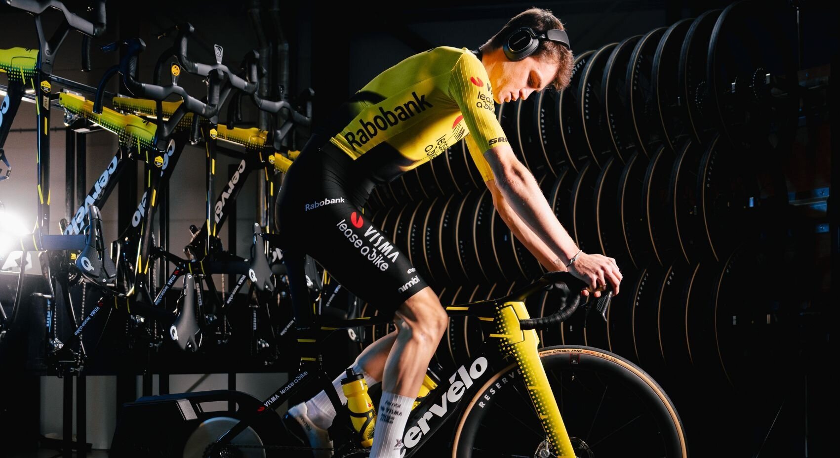 Team Visma | Lease a Bike and Bowers & Wilkins renew partnership	