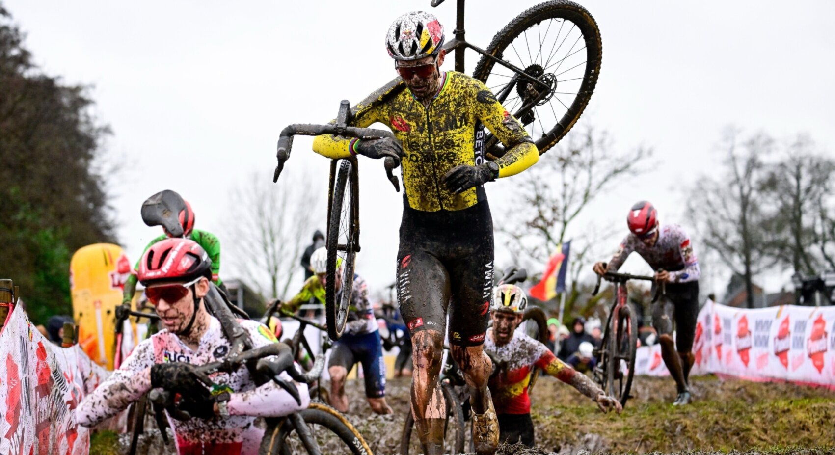 Wout van Aert returns to cyclocross again this winter