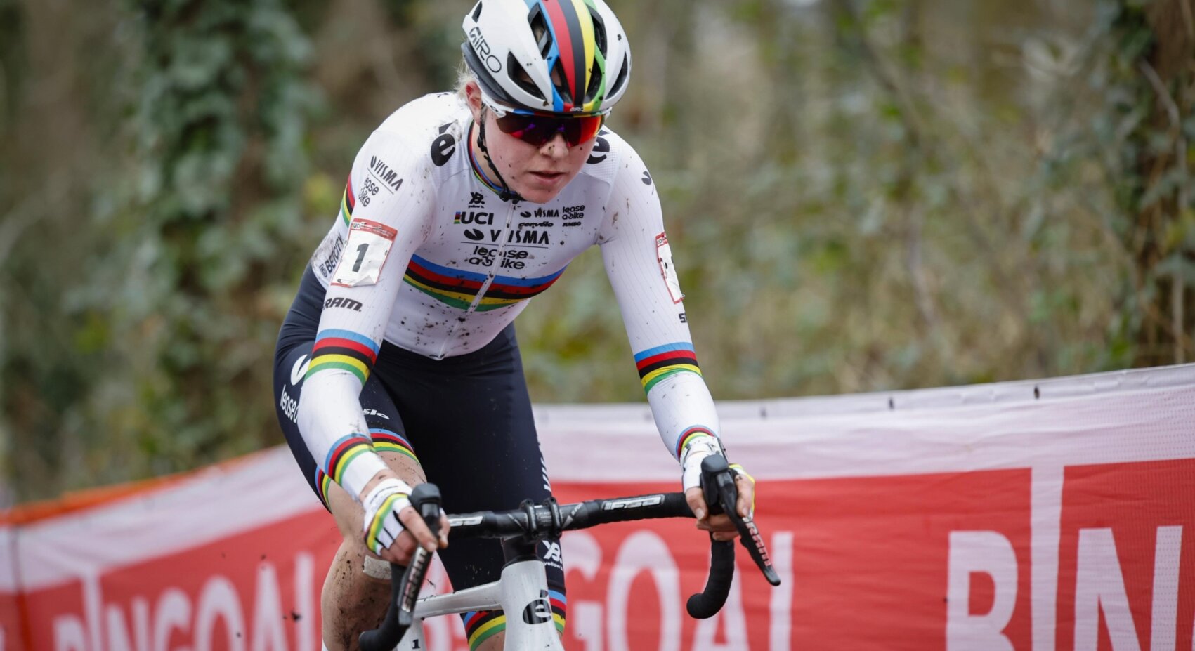 Van Empel makes her comeback in cyclocross	