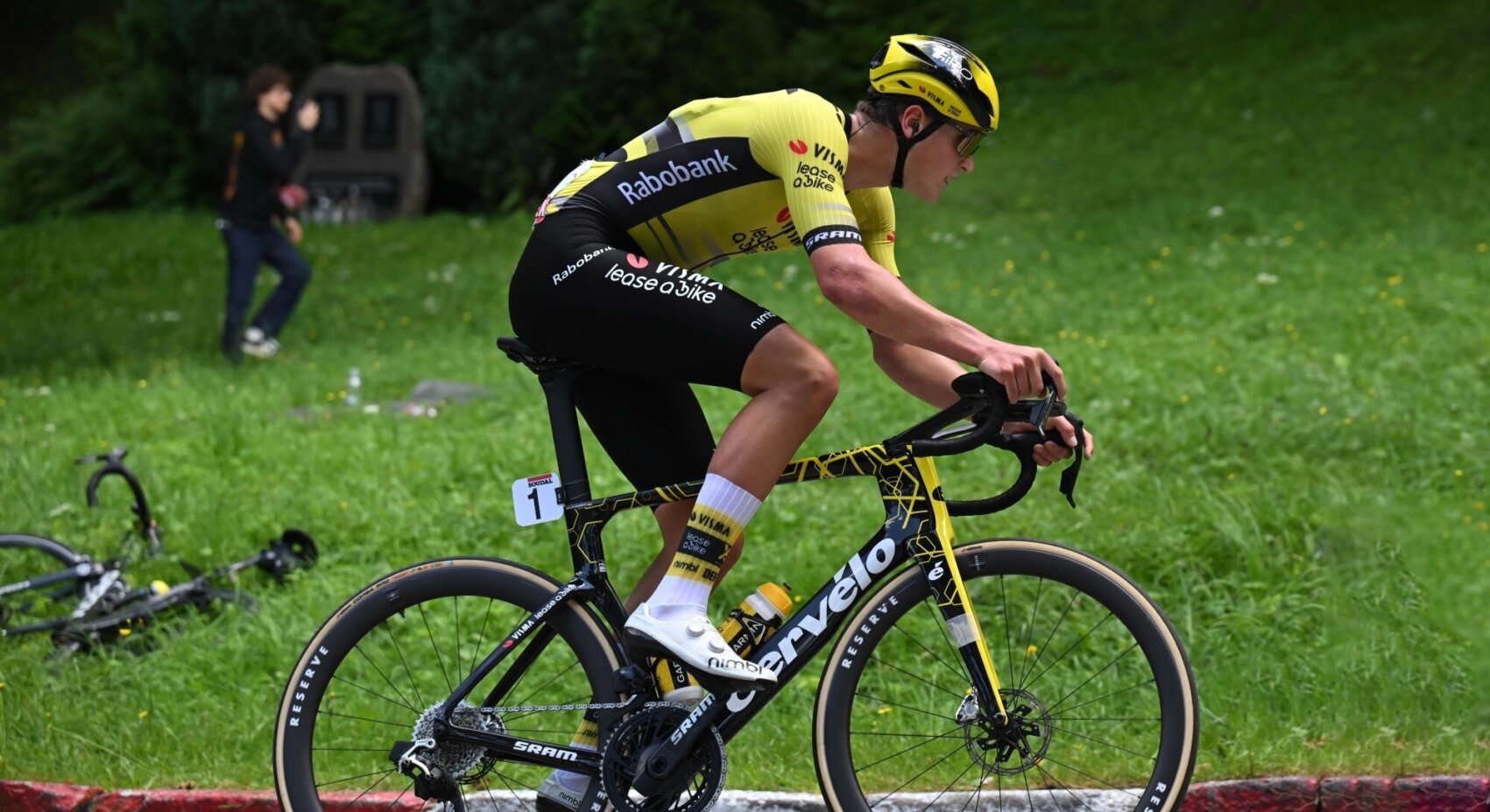 Team Visma | Lease a Bike misses out on top result in neutralised third stage of Tour de Pologne	