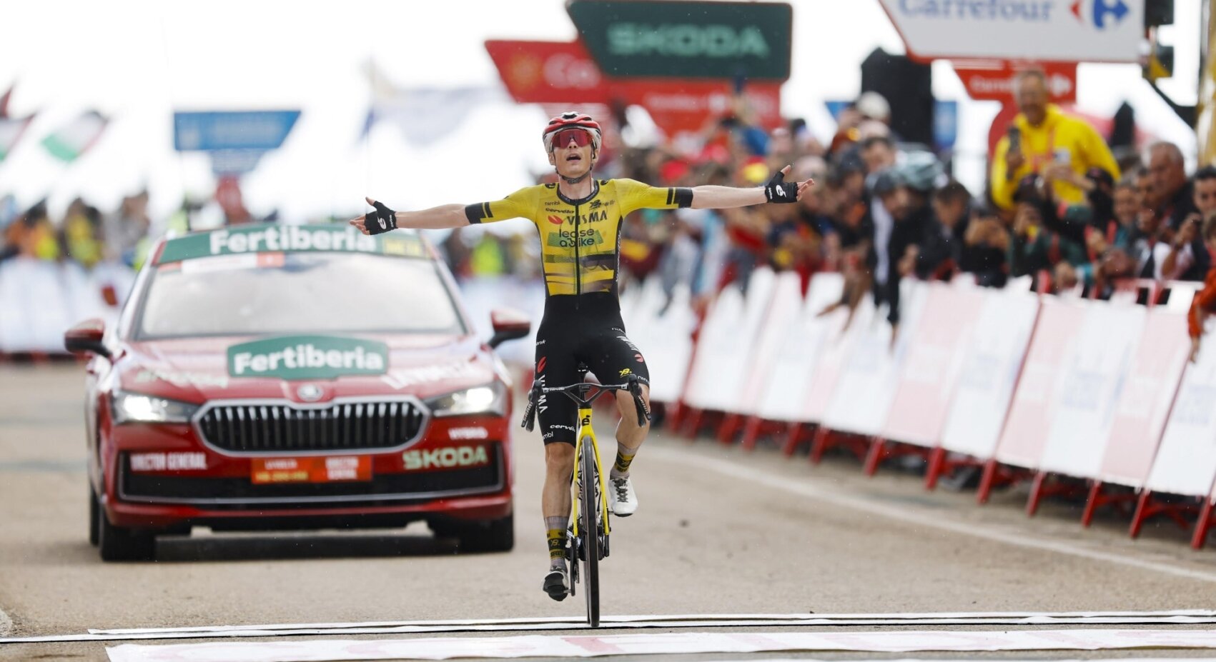 Vingegaard solos to second stage victory in Vuelta a España	