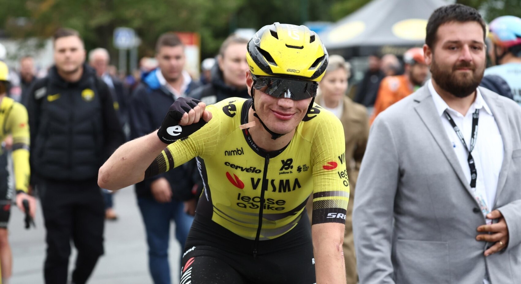 Liveblog: Kooij powers to victory at Grand Prix d'Isbergues, Brennan finishes second	