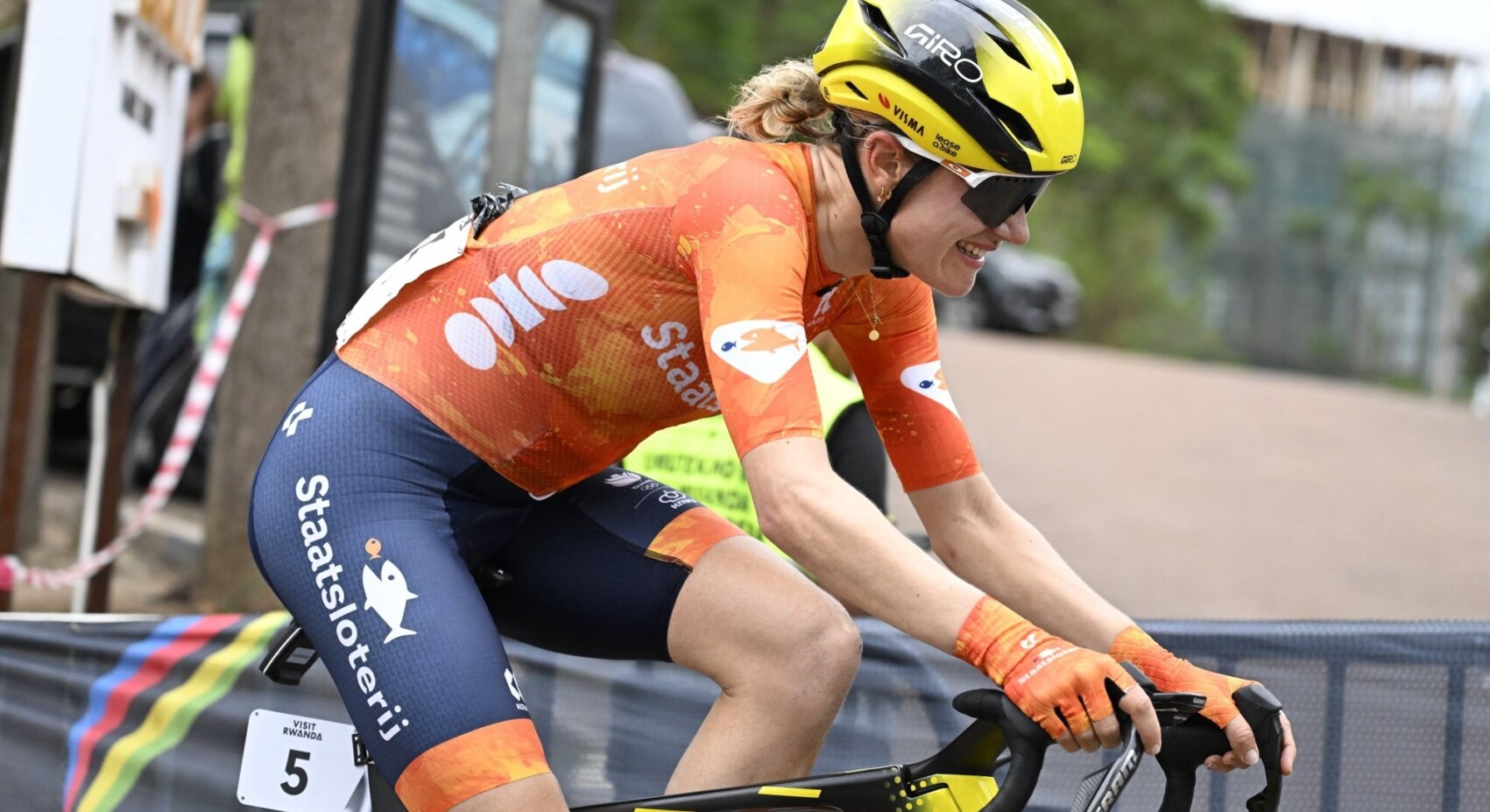 Liveblog: De Vries helpt Nederland aan Europese titel bij vrouwenwegwedstrijd	