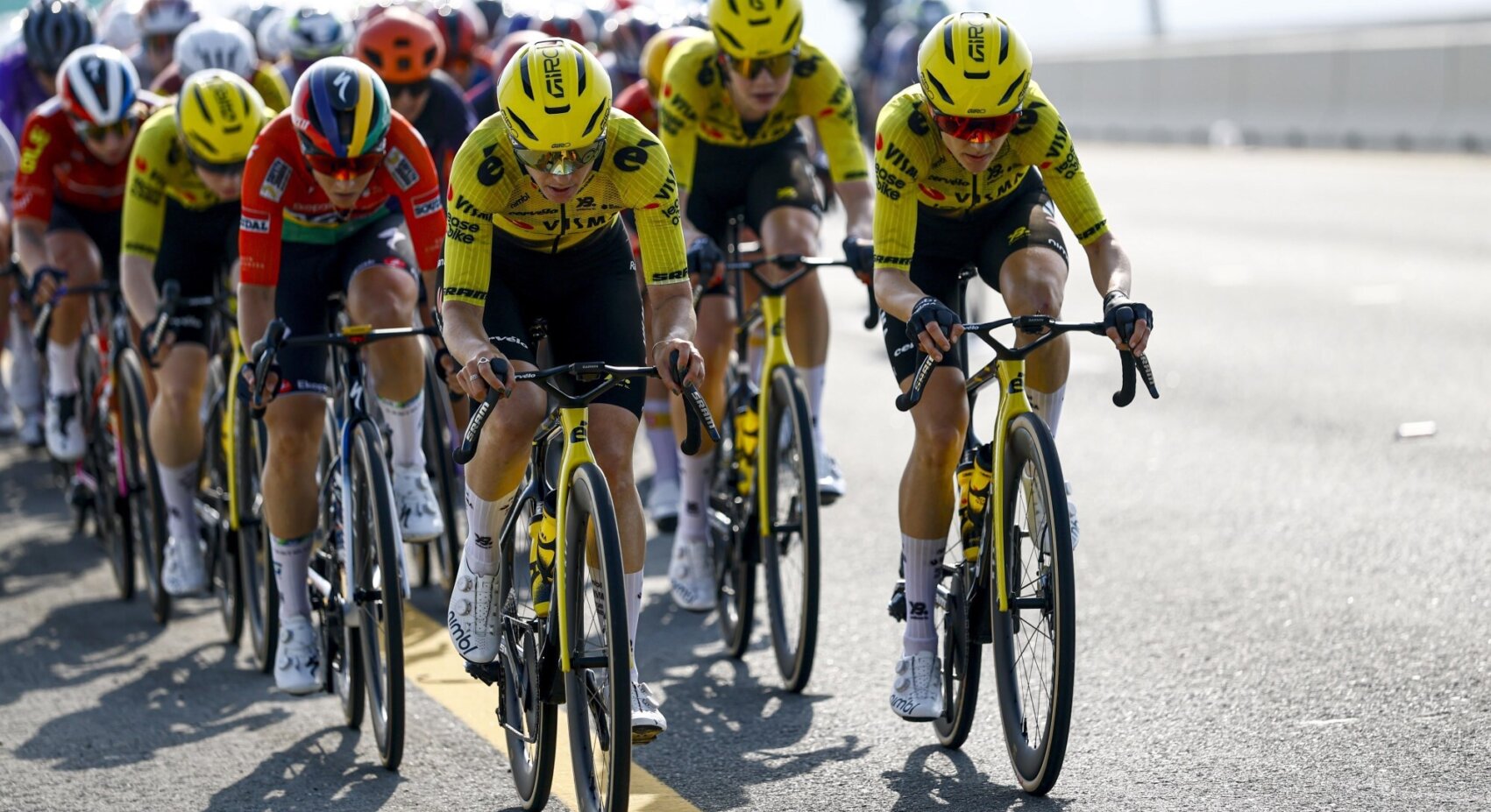 Liveblog UAE Tour Women: De Vries impresses on Jebel Hafeet	