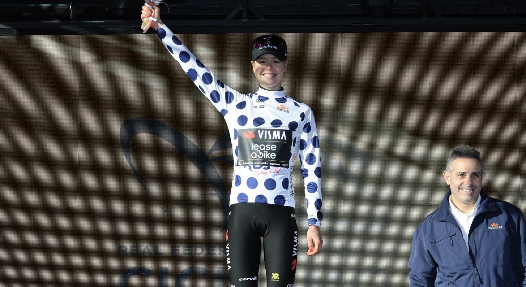 Nooijen kleurt tweede etappe Setmana Ciclista Valenciana met lange aanval	