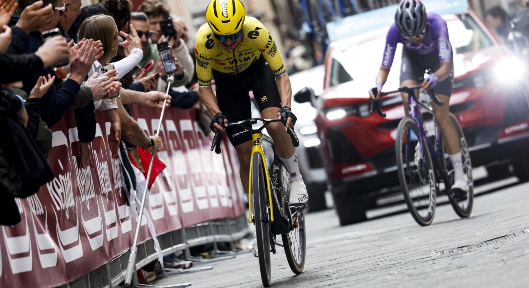 Zevende plaats voor Vos in Strade Bianche Donne, Ferrand-Prévot kent pech op cruciaal moment	