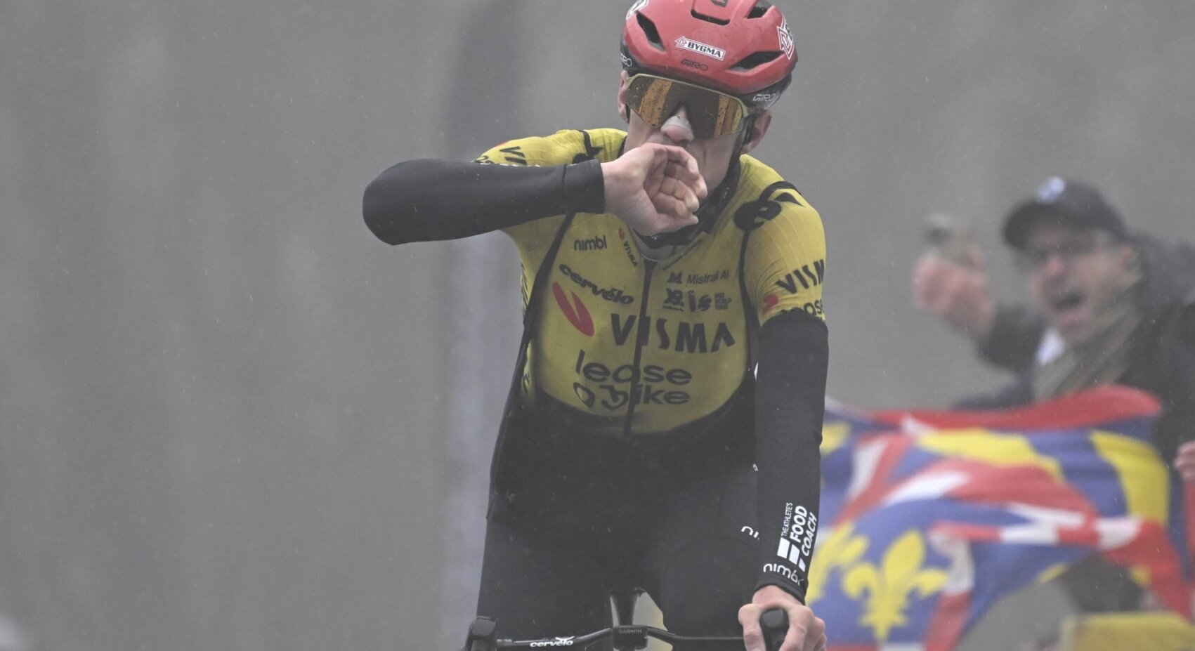 Vingegaard wins heroic stage in Paris-Nice	