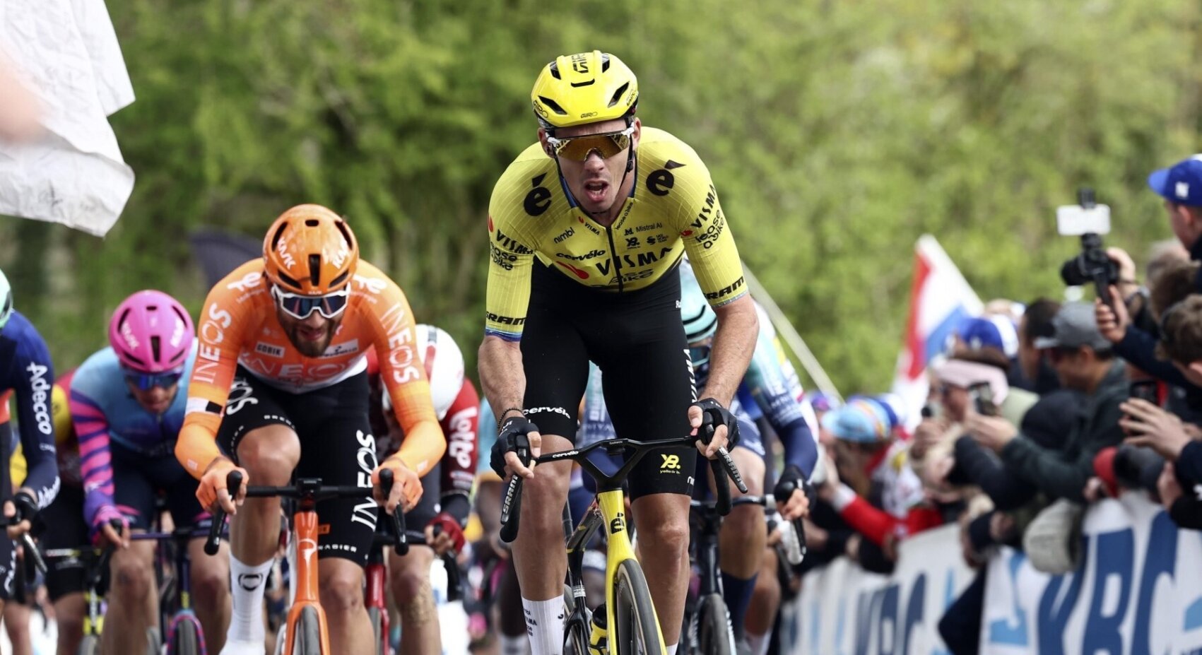 Laporte bekroont offensief Team Visma | Lease a Bike met podiumplaats in Wevelgem
