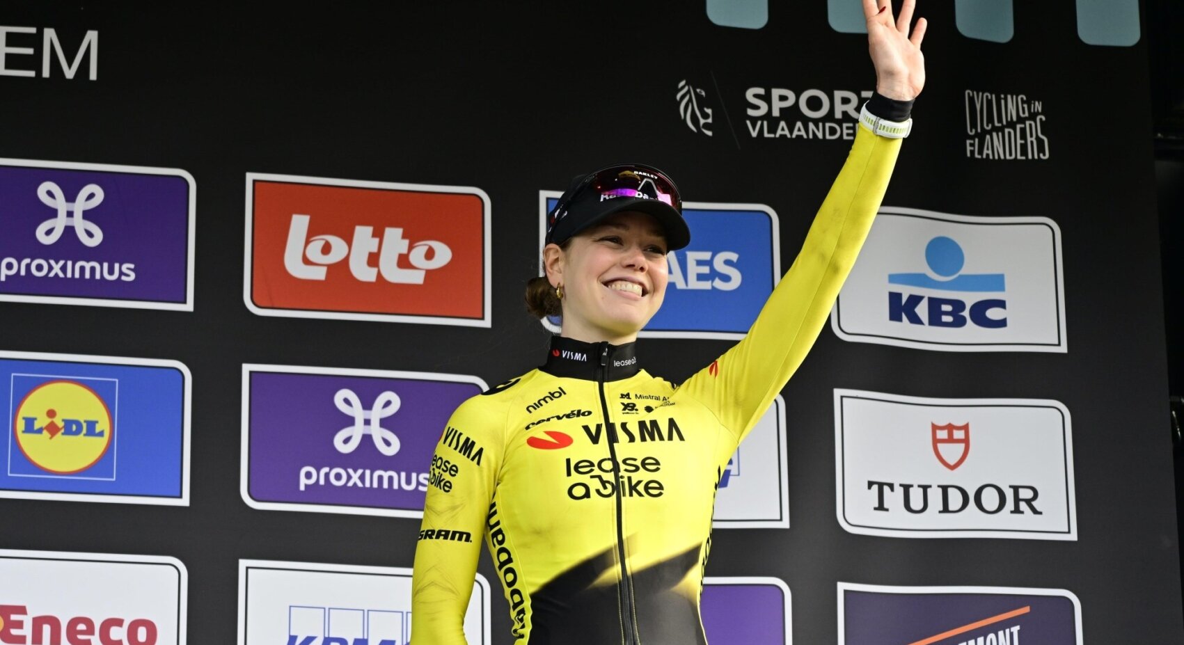 Late attack secures impressive third place for Nooijen in Dwars door Vlaanderen	
