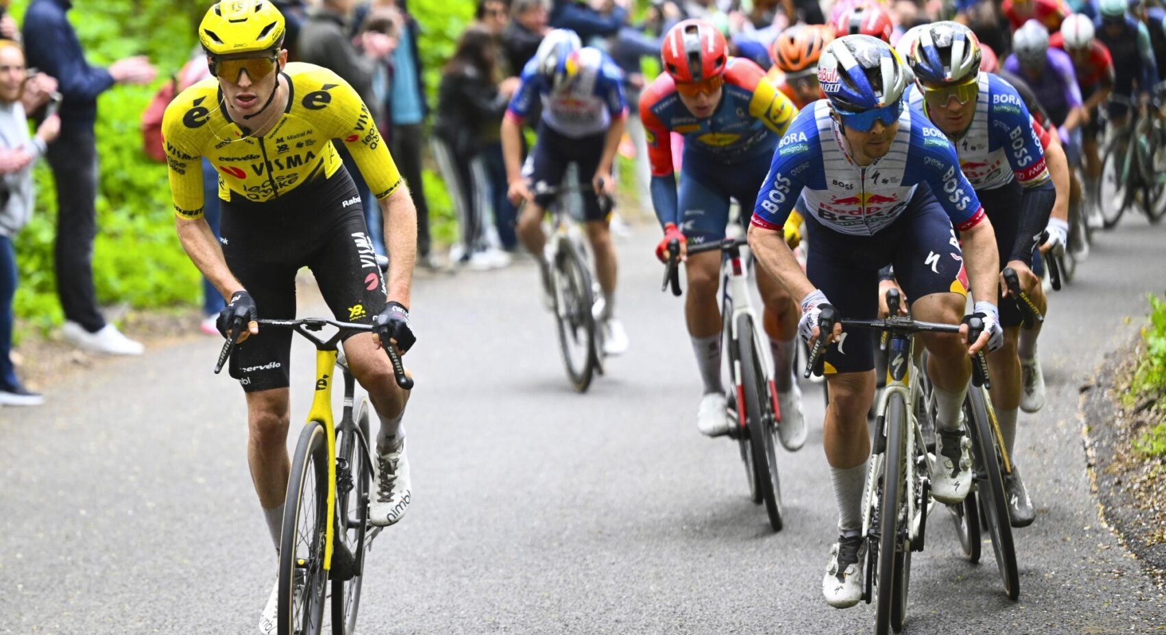 Crash overshadows Amstel Gold Race for Jorgenson and Team Visma | Lease a Bike	