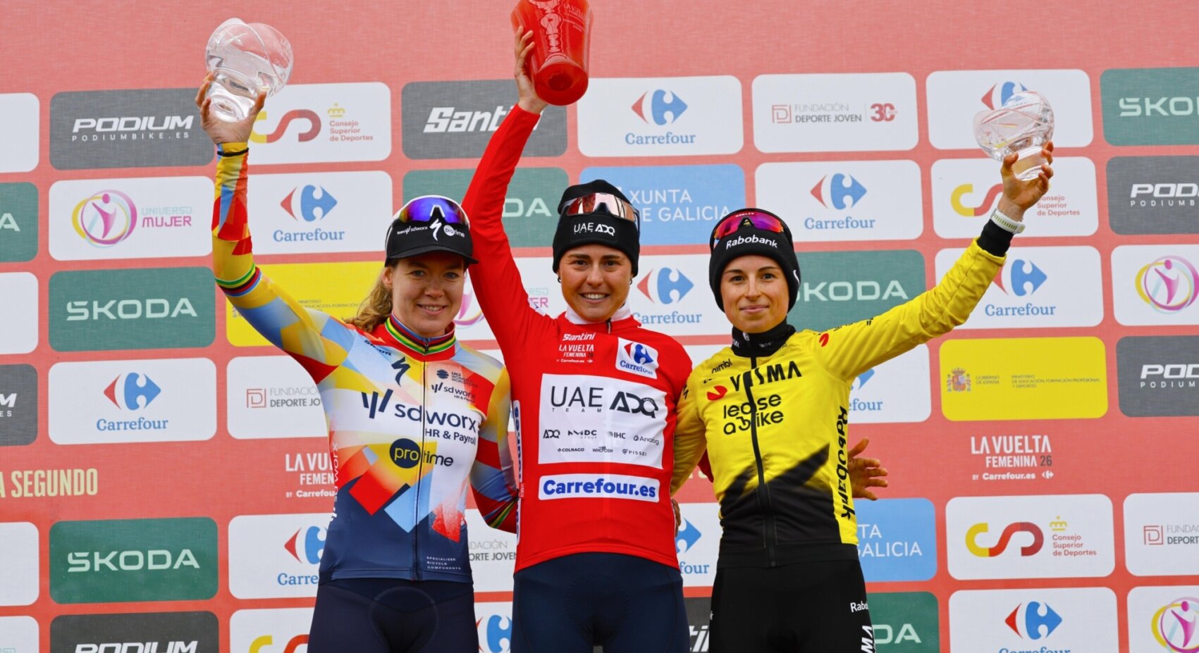 Bunel schittert in slotetappe La Vuelta Femenina met eindpodium en winst in jongerenklassement	
