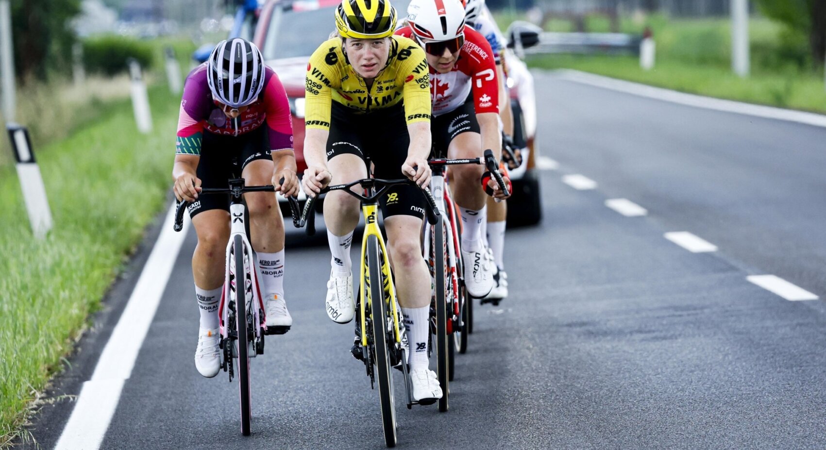 Veenhoven en De Vries in de aanval in derde etappe Giro d’Italia Women