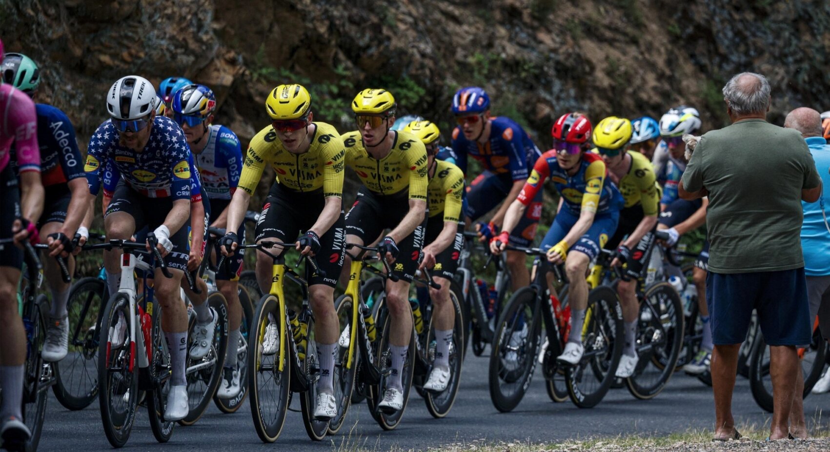 Team Visma | Lease a Bike richt blik op ploegentijdrit na probleemloze tweede rit in Tour Auvergne-Rhône-Alpes	