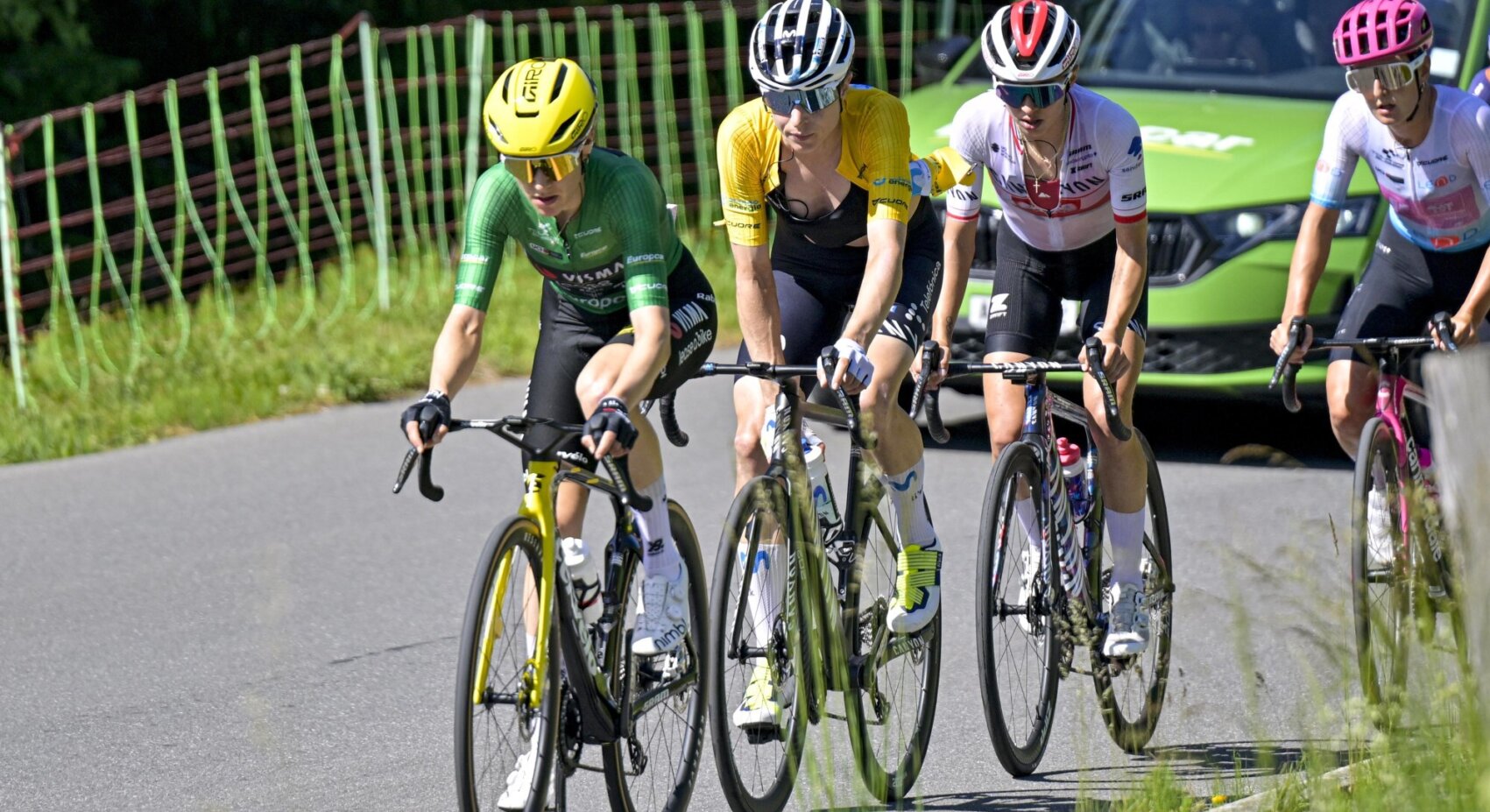 Liveblog Tour de Suisse Women: De Vries knokt zich naar vijfde plek, Reusser wint rit en klassement