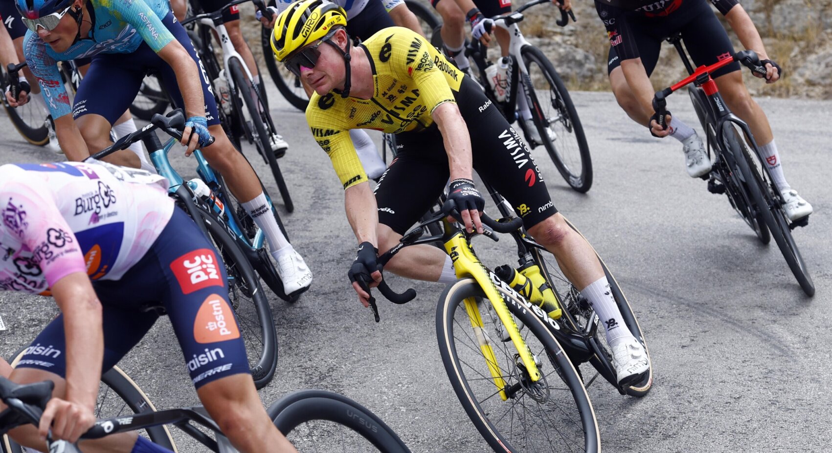 Tulett handhaaft zich in top tien klassement na zware bergetappe in Vuelta a Burgos