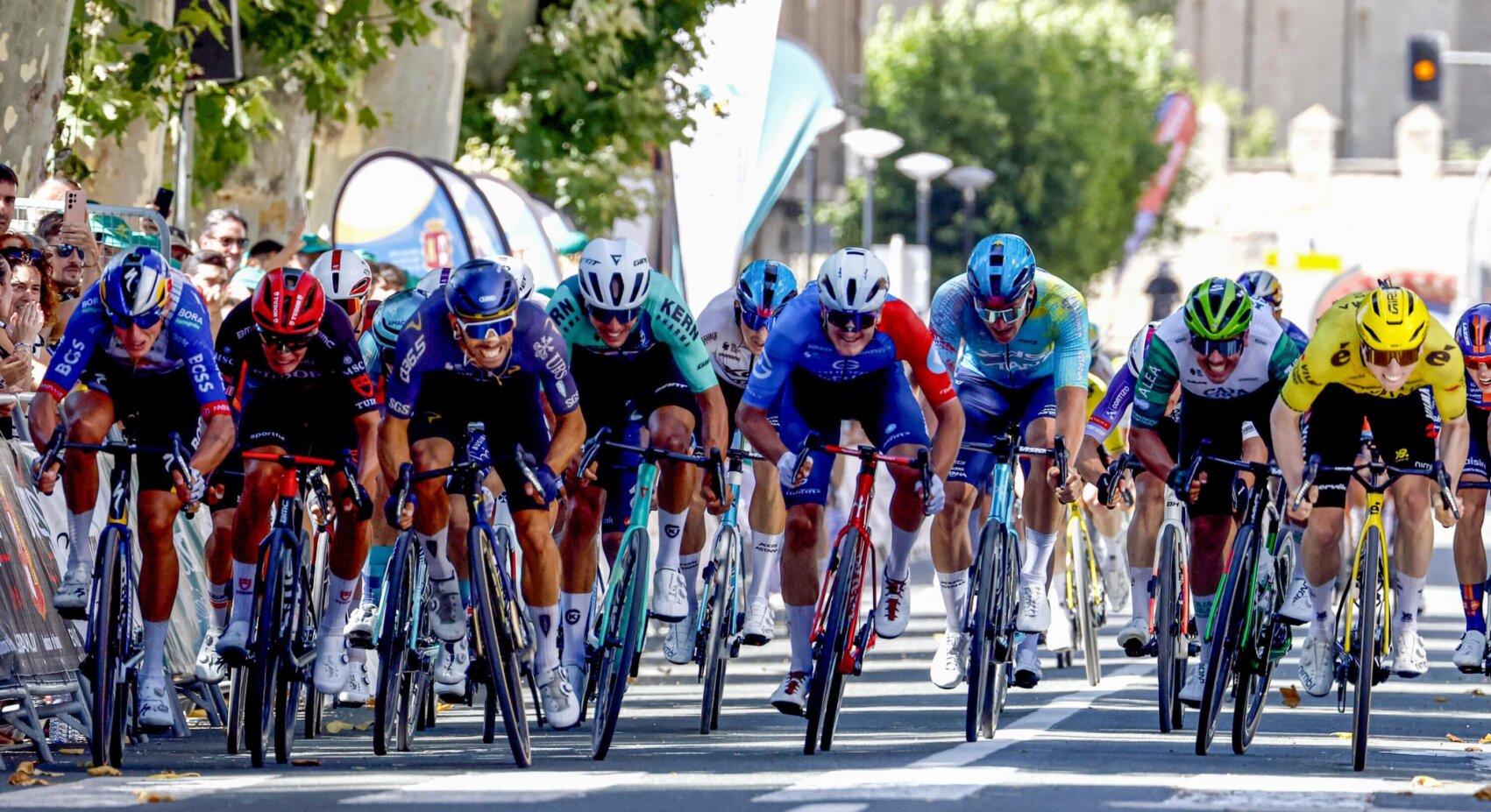 Brennan sprint naar tweede overwinning in Vuelta a Burgos	