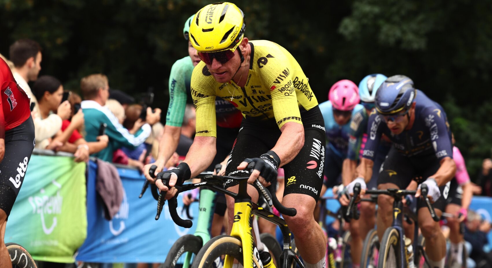 Strijdlustig Team Visma | Lease a Bike ziet Fiorelli naar achtste plek sprinten in koninginnenrit	