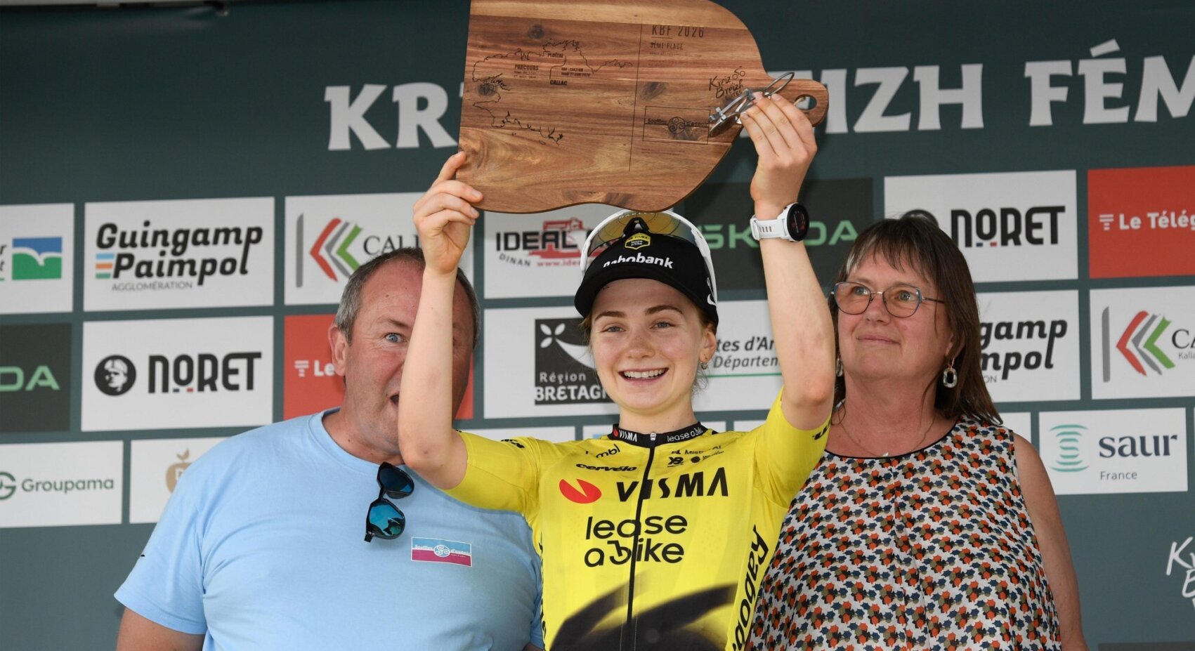 Van Dam rewards strong finale with third place in Kreiz Breizh Elites Féminin	