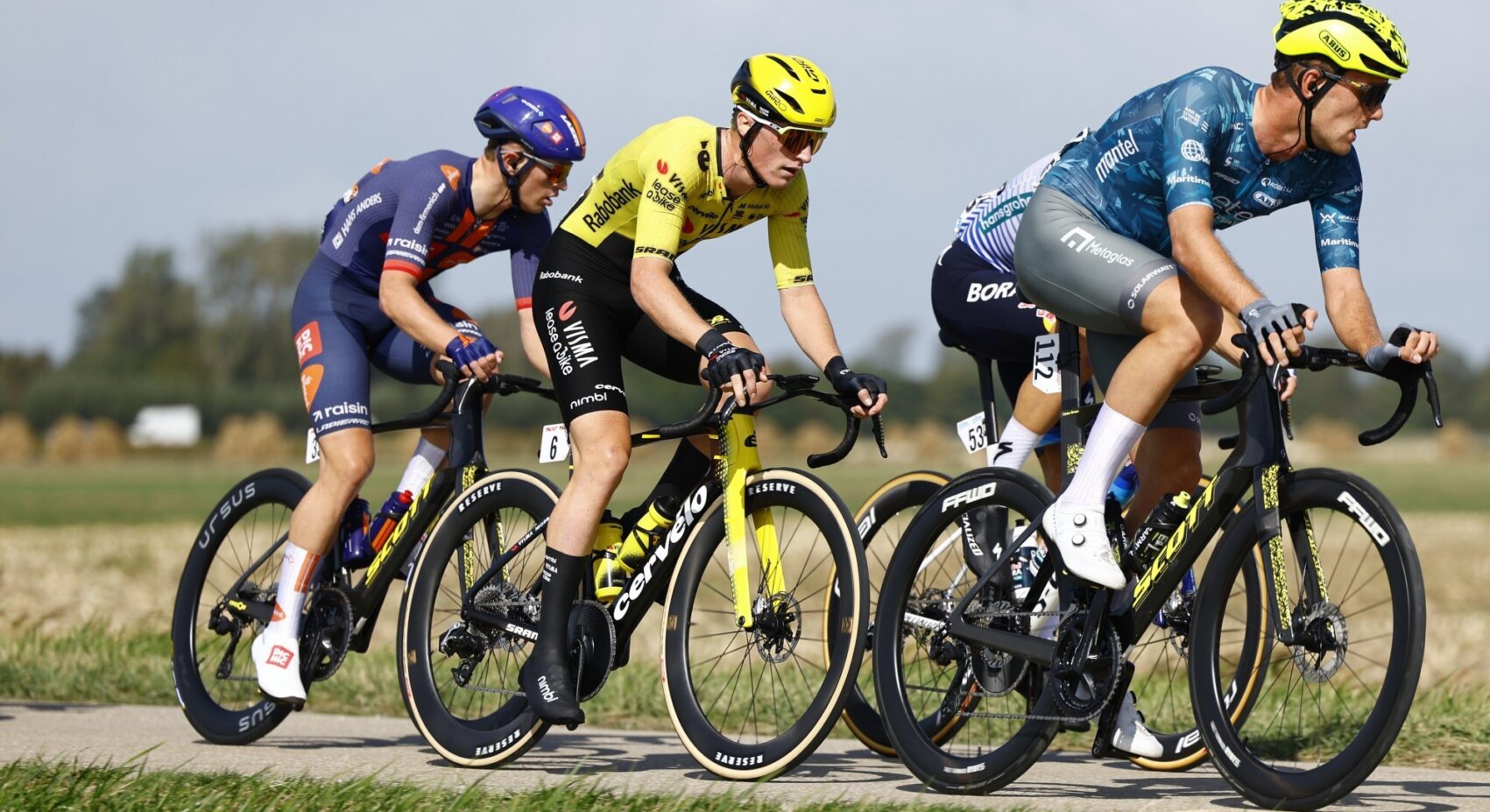Team Visma | Lease a Bike toont strijdlust in waaieretappe ZLM Tour