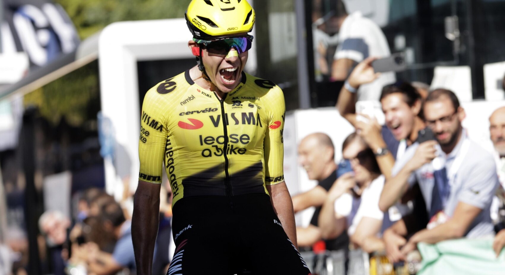Piganzoli grijpt de zege in Giro dell’Emilia na machtsvertoon van Team Visma | Lease a Bike