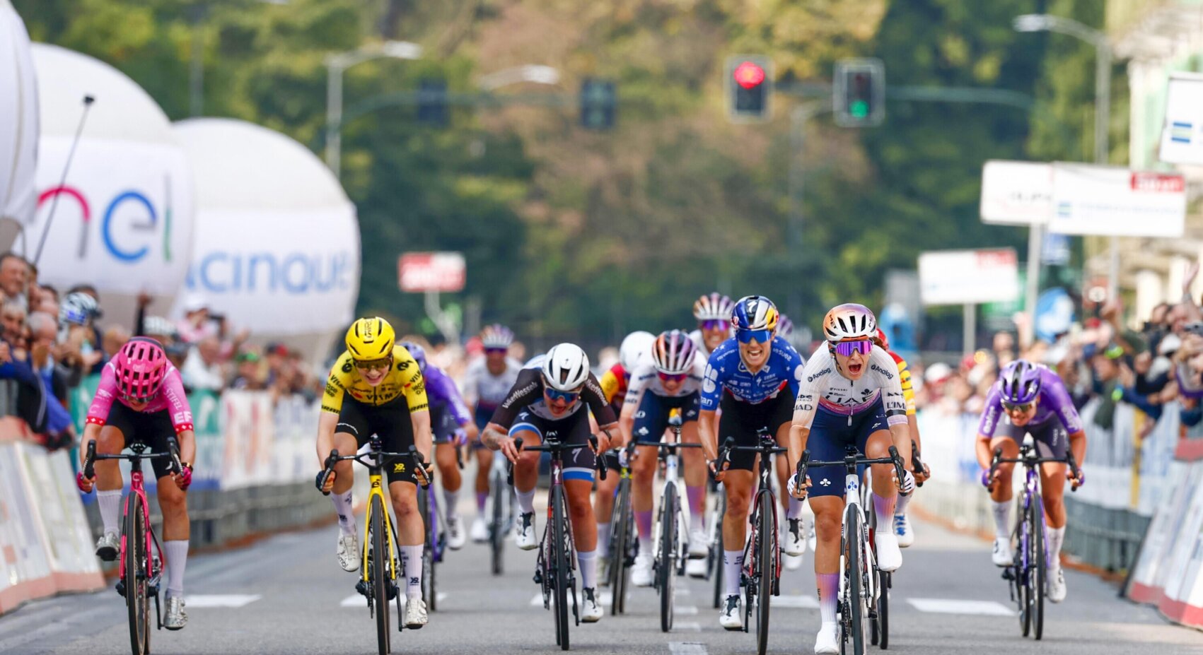 Van Dam second in Tre Valli Varesine