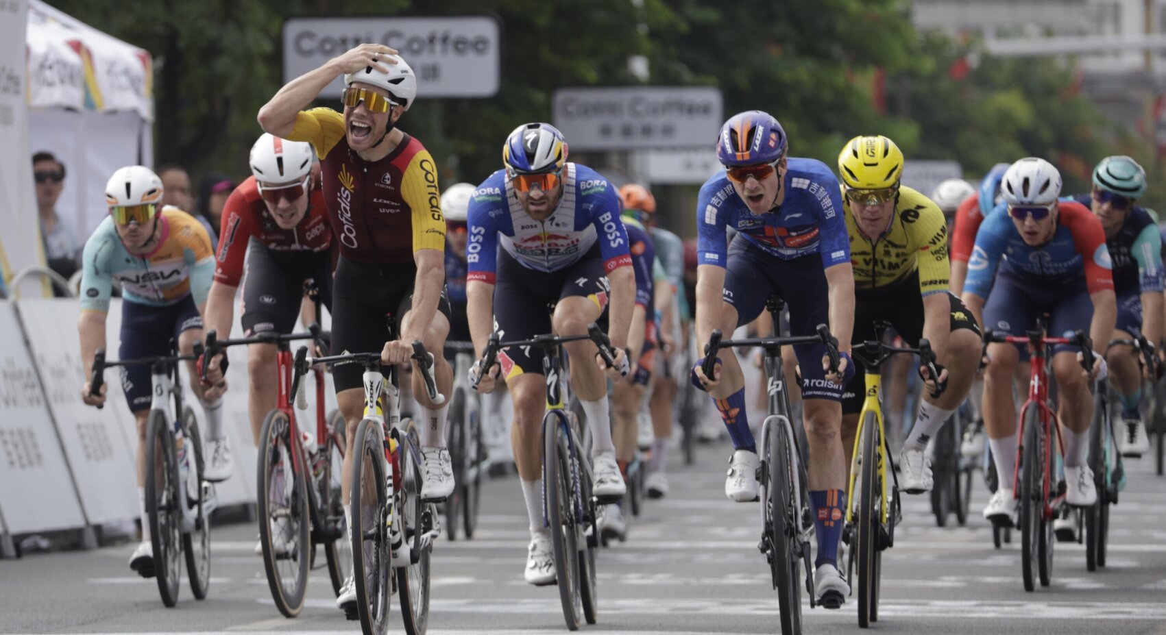 Jakobsen sprint naar vierde plaats in Tour of Guangxi	