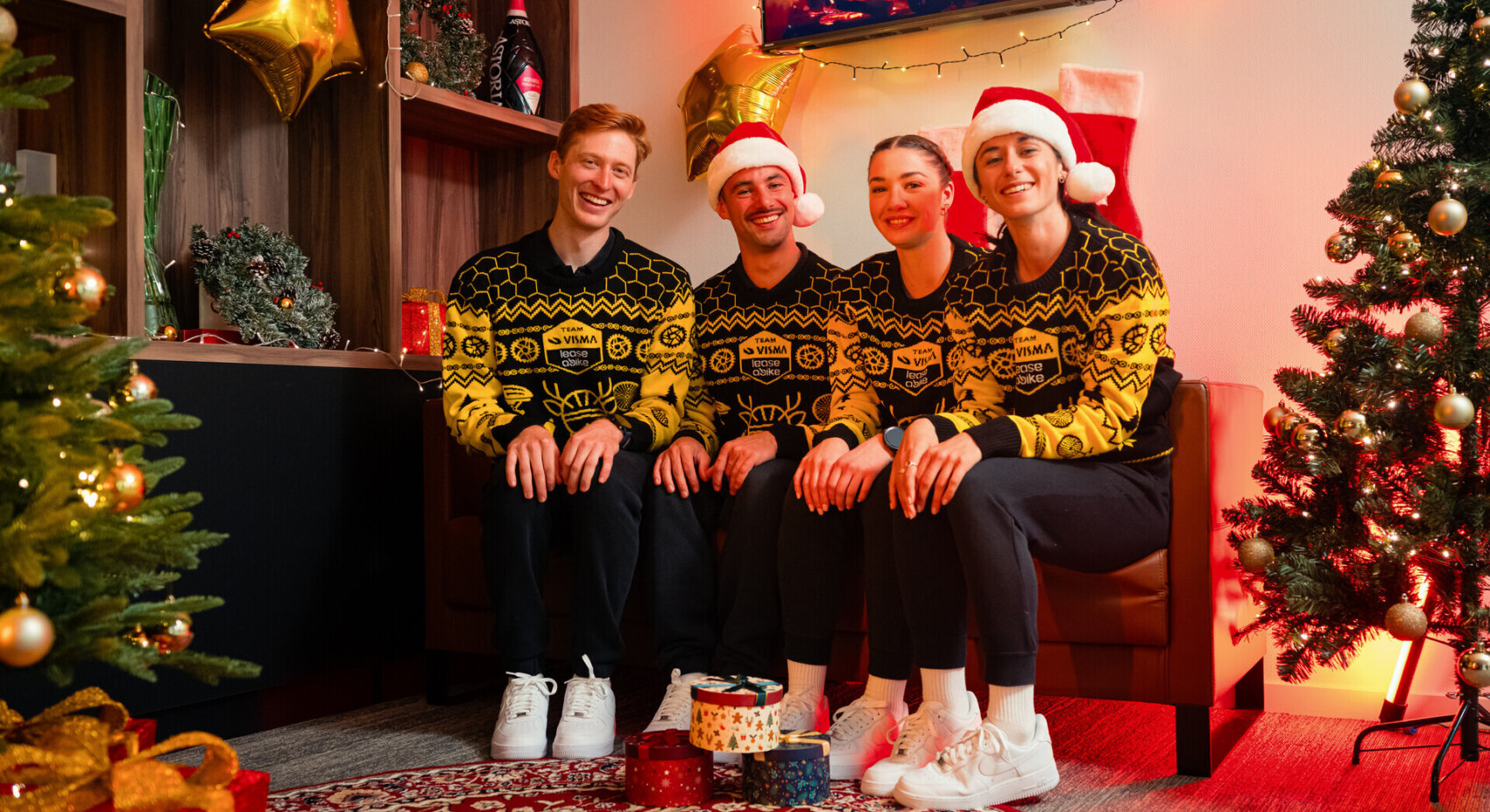 Nu verkrijgbaar: de Team Visma | Lease a Bike kersttrui!	