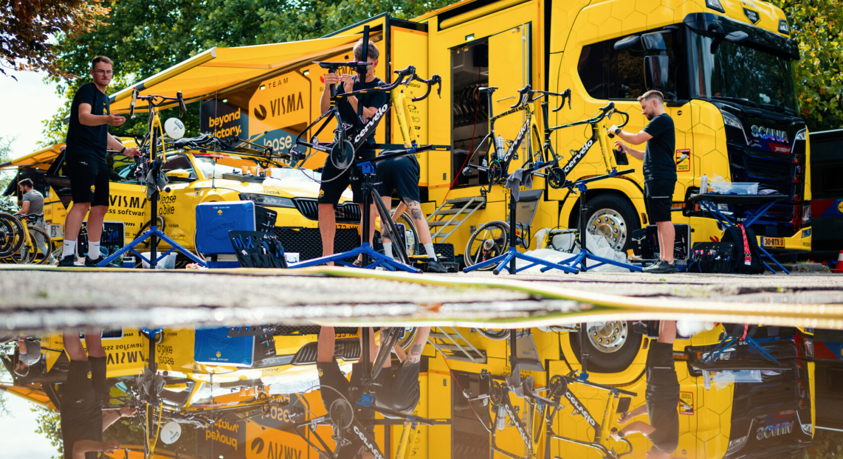Team Visma | Lease a Bike is looking for a full-time mechanic	