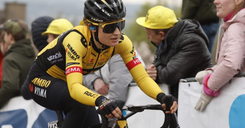 JACKET XS 女性用 JUMBO VISMA Team Visma | Lease a Bike | Team Jumbo-Visma Women holds their ground…