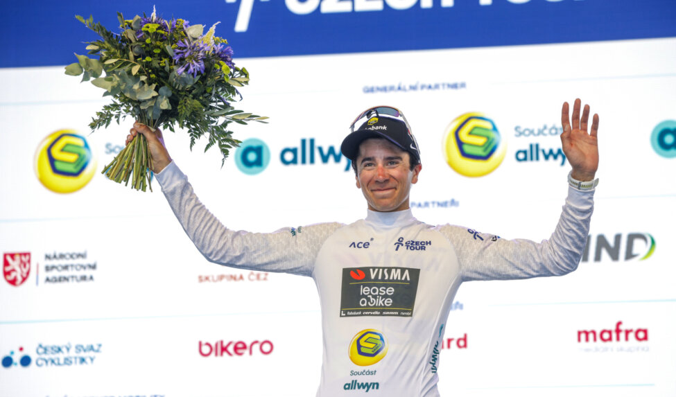Team Visma | Lease a Bike stays out of trouble ahead of last stage of Czech Tour