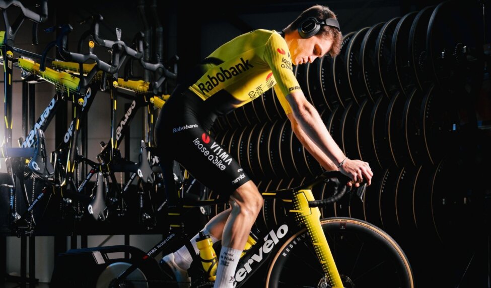 Team Visma | Lease a Bike en Bowers & Wilkins verlengen samenwerking