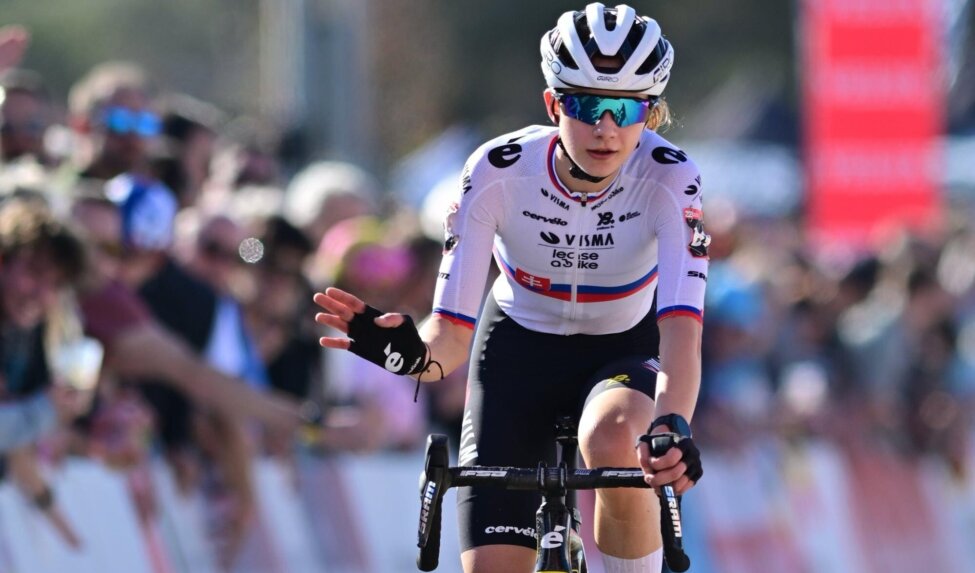 Dominant Chladoňová reclaims national cyclo-cross title