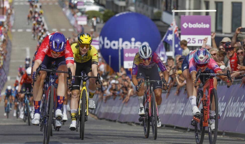 Liveblog: Veenhoven sprint naar derde plek in eerste etappe Baloise Ladies Tour