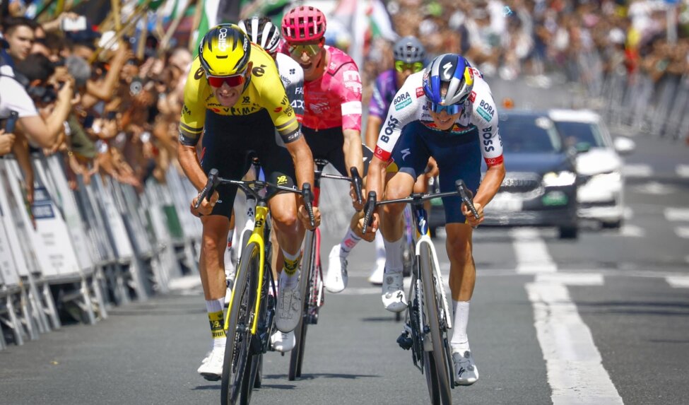 Liveblog: Kooij sprints to third in Bretagne