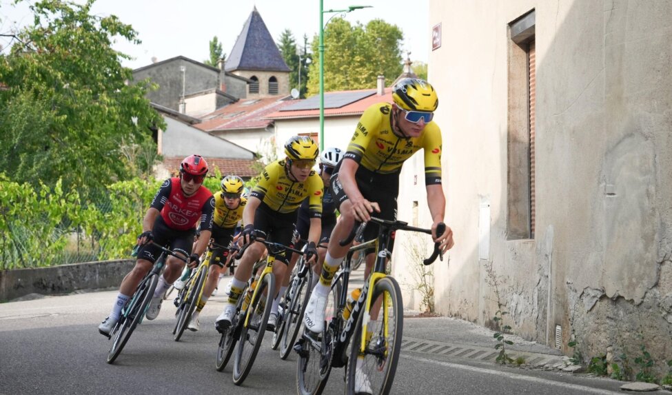 Strong team performance by Team Visma | Lease a Bike in first stage of Tour de l’Ain